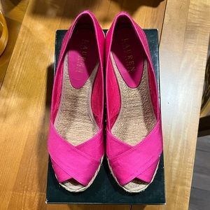 Ralph Lauren Cecilia Wedge in Fuchsia size 6.5